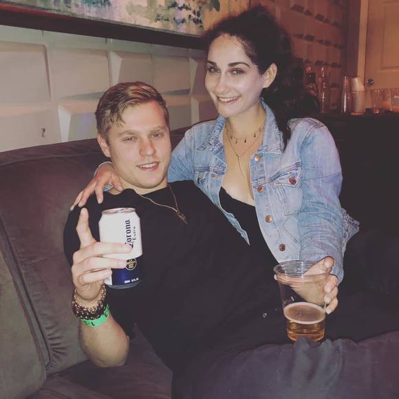 Meet your Posher, Jonathan - Picture 1 of 1